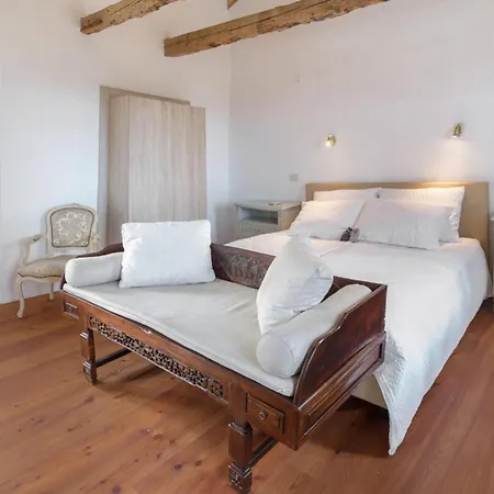 Pool & Sauna Gizela - Happy