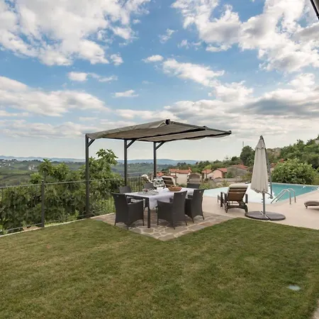 Villa Pool & Sauna Gizela - Happy *